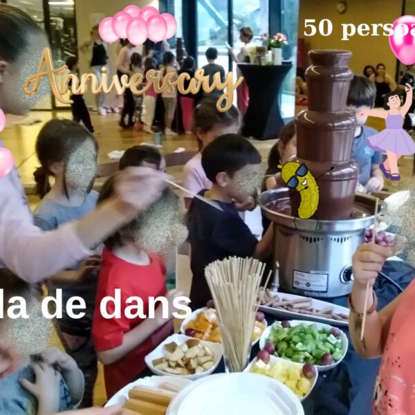 aniversare in sufragerie (7)